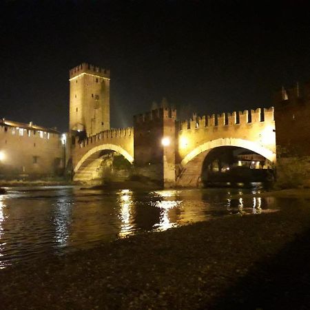 Casa Vacanze Al Borgo Caprino Veronese Bagian luar foto