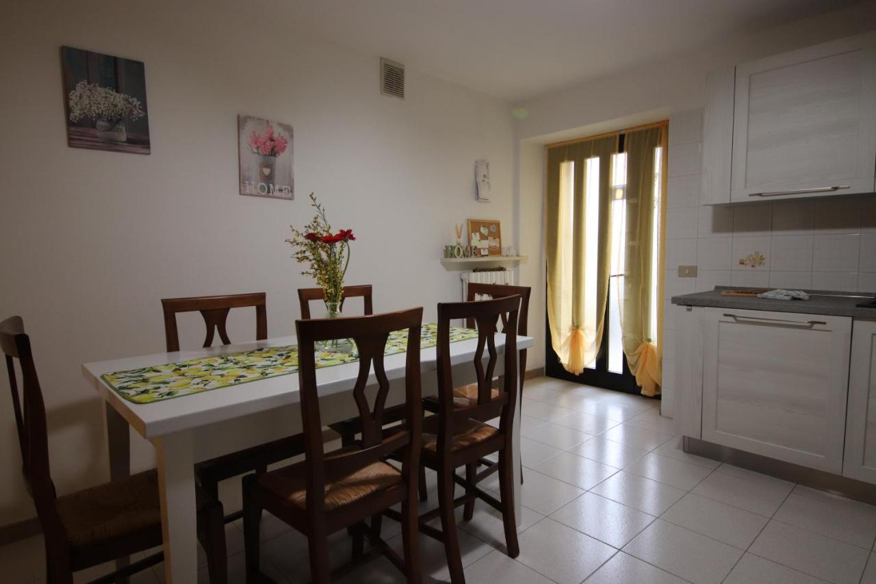 Casa Vacanze Al Borgo Caprino Veronese Bagian luar foto