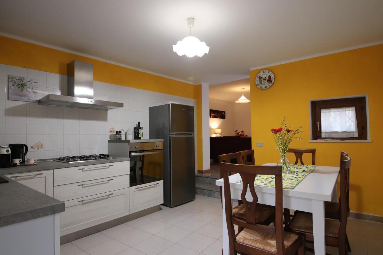 Casa Vacanze Al Borgo Caprino Veronese Bagian luar foto