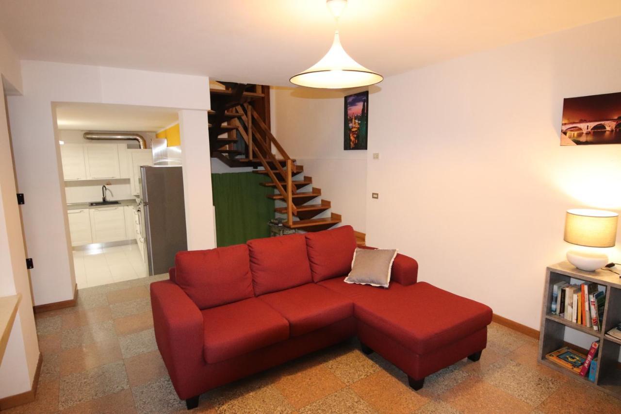 Casa Vacanze Al Borgo Caprino Veronese Bagian luar foto